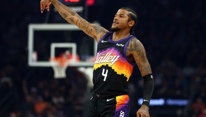 PG电子网站-手感略回暖！杰伦·格林16投7中&amp;三分8中2 砍下20分4板4断&amp;7失误