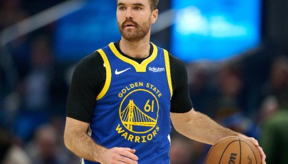 PG电子官方-勇士101-97险胜太阳 球员评价：4人优秀，2人及格，4人低迷