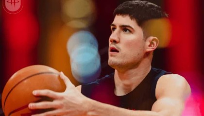 PG电子游戏试玩-火箭111-106马刺3喜1忧！谢泼德+卡佩拉完美搭配，史密斯盘活进攻